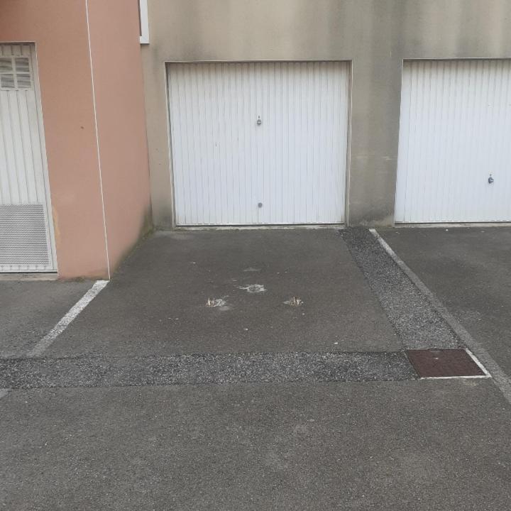 T2 Clim Avec Terrasse Et Place De Parking Privative Balaruc-les-Bains Exteriör bild