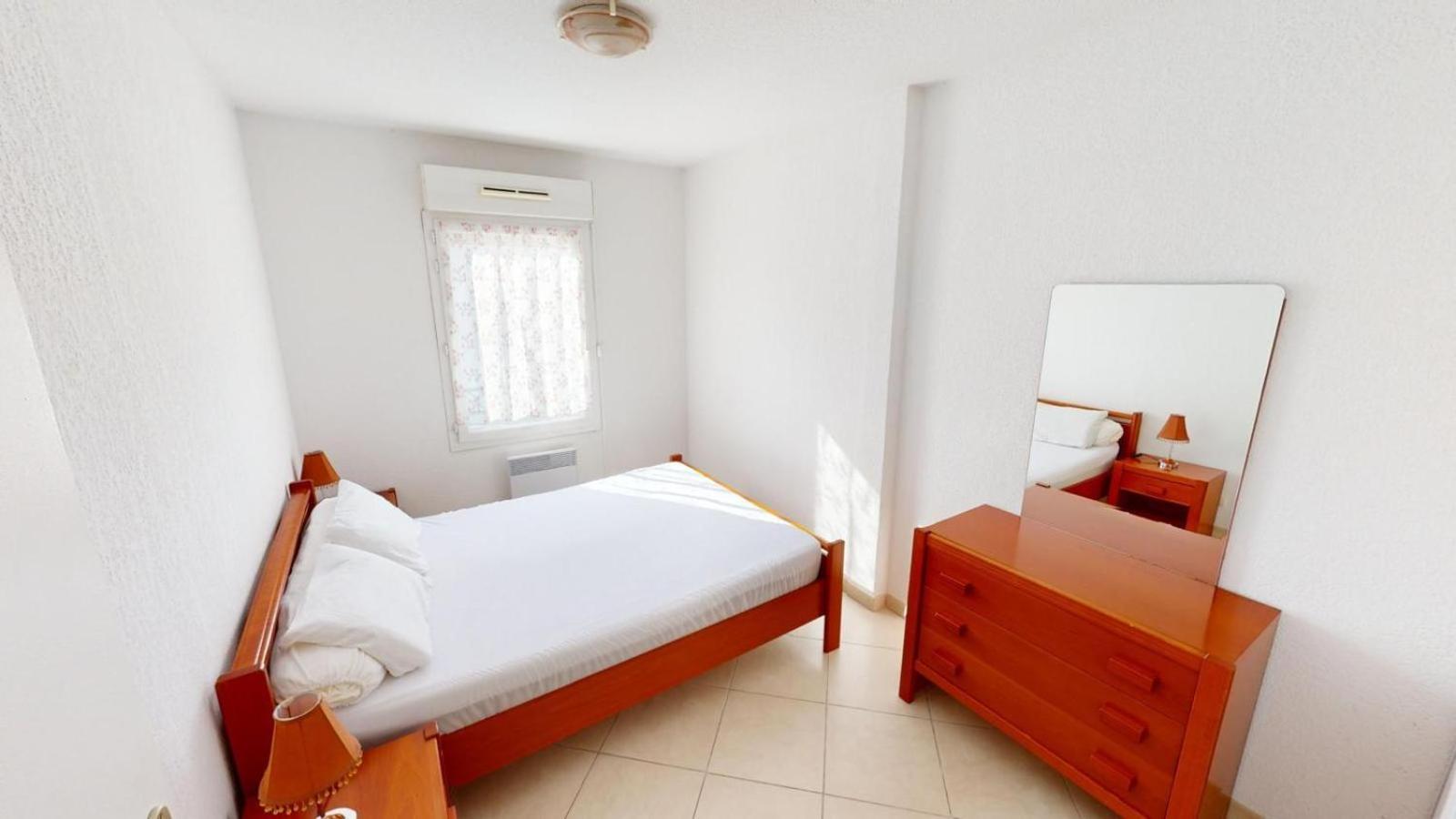 T2 Clim Avec Terrasse Et Place De Parking Privative Balaruc-les-Bains Exteriör bild